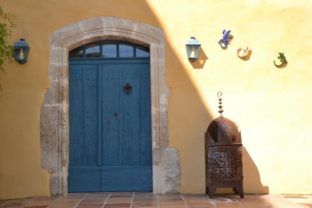 Maison Saint Louis Avec Jacuzzi Bed & Breakfast Besse-sur-Issole Dış mekan fotoğraf