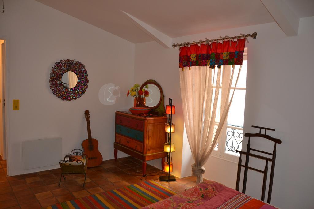 Maison Saint Louis Avec Jacuzzi Bed & Breakfast Besse-sur-Issole Dış mekan fotoğraf